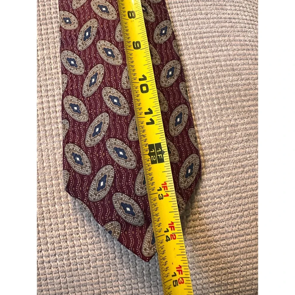 Fierté Mens Silk Tie Made in Italy Burgundy Tan‎ Oval Medallion Print